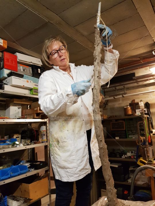 travail à l'atelier pour une sculpture monumentale